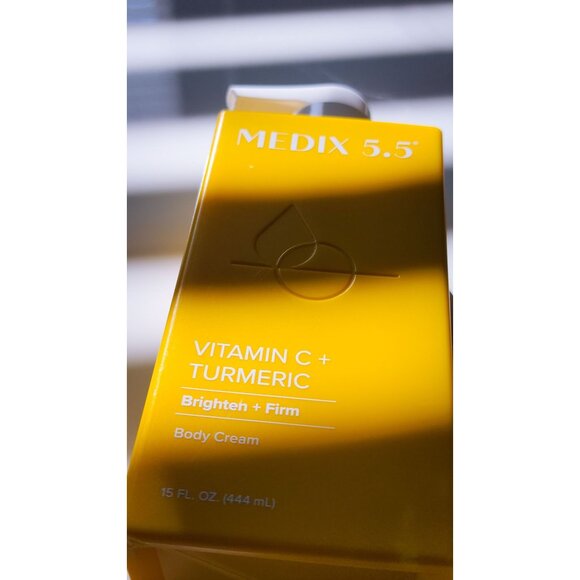 Medix 5.5 Vitamin C + Turmeric Brighten & Firm Body Cream 15 Fl. Oz. - Picture 2 of 7